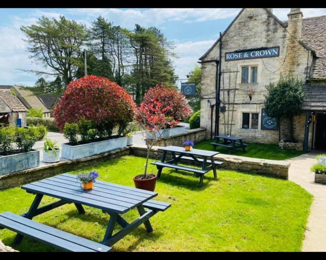 Nympsfield The Rose & Crown Farmhouse Kitchen מראה חיצוני תמונה