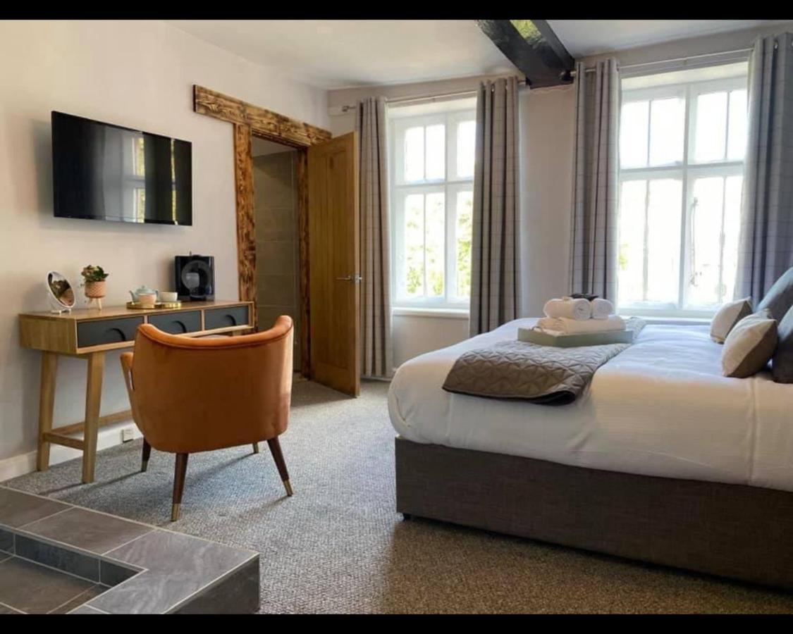 Nympsfield The Rose & Crown Farmhouse Kitchen מראה חיצוני תמונה