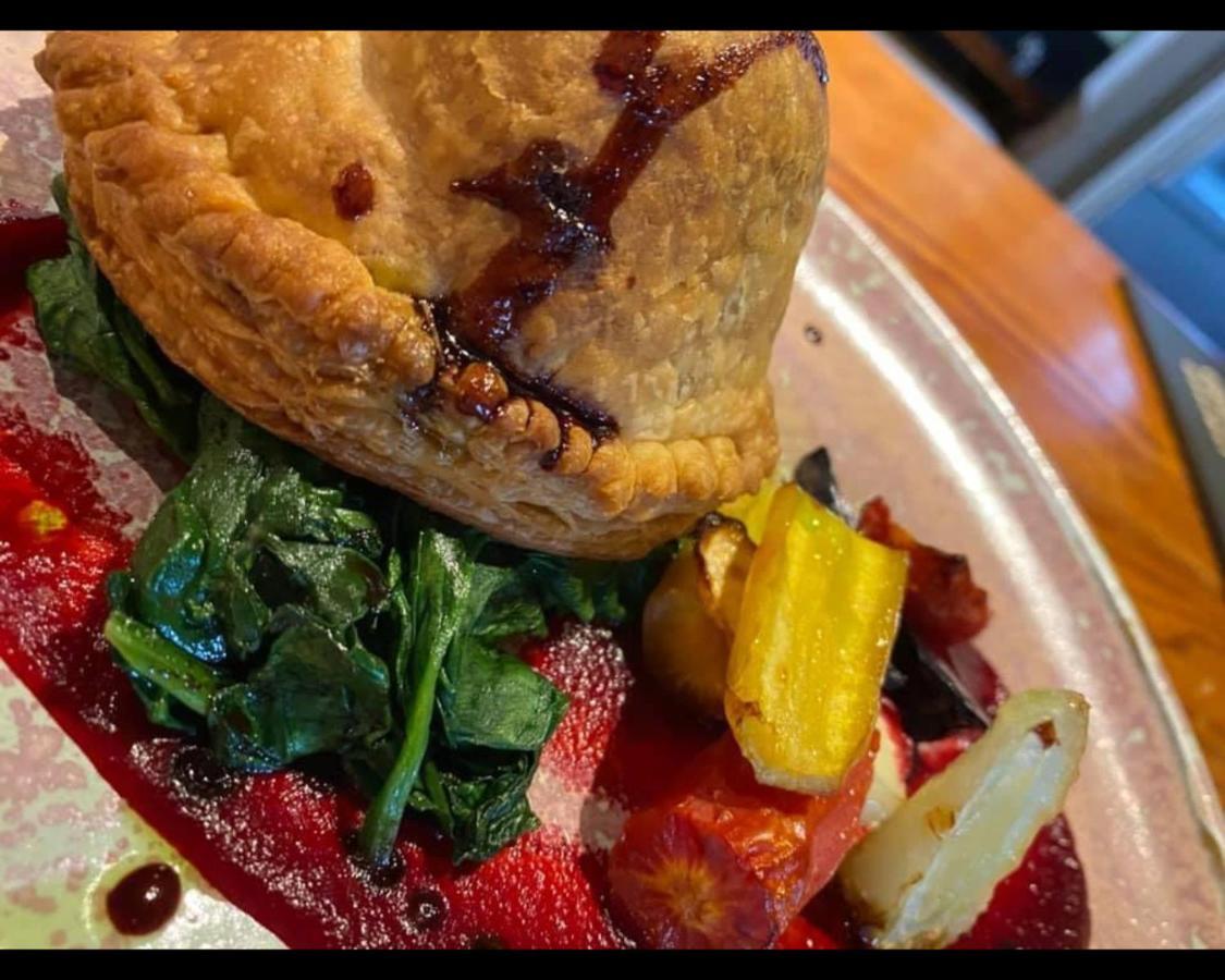 Nympsfield The Rose & Crown Farmhouse Kitchen מראה חיצוני תמונה